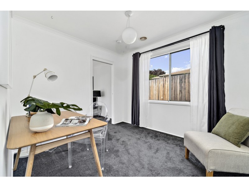 9 Goldfinch Circuit, Theodore ACT 2905