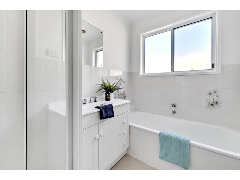 9 Goldfinch Circuit, Theodore ACT 2905