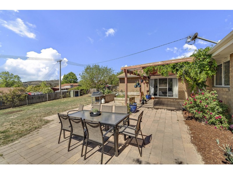 9 Goldfinch Circuit, Theodore ACT 2905