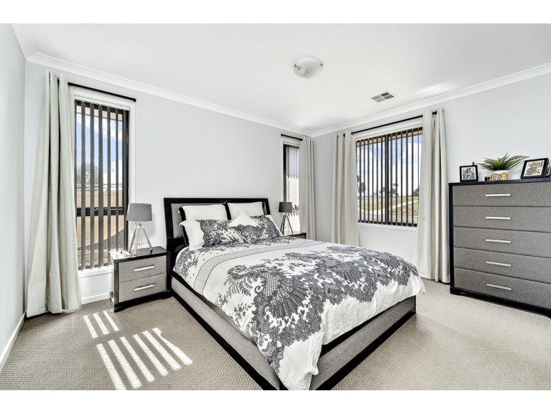 49 Victor Chang Street, Macgregor ACT 2615