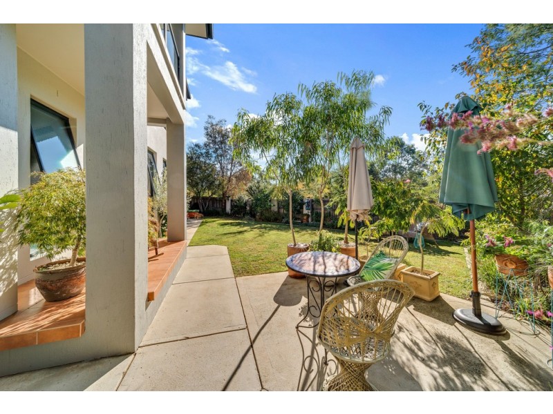 28 Eleanor Dark Lane, Franklin ACT 2913