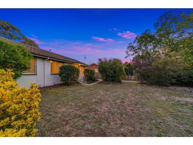 15 Hedley Street, Hackett ACT 2602