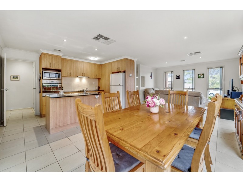 3 Charlotte Barton Street, Franklin ACT 2913