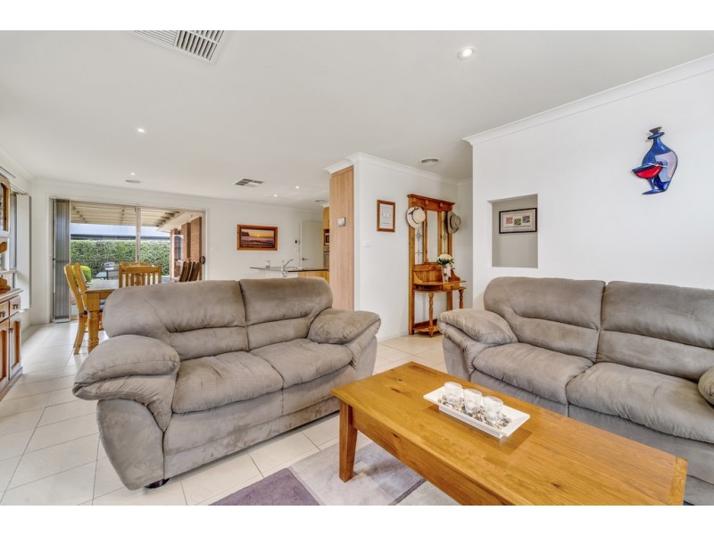 3 Charlotte Barton Street, Franklin ACT 2913