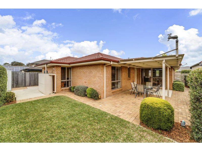 3 Charlotte Barton Street, Franklin ACT 2913