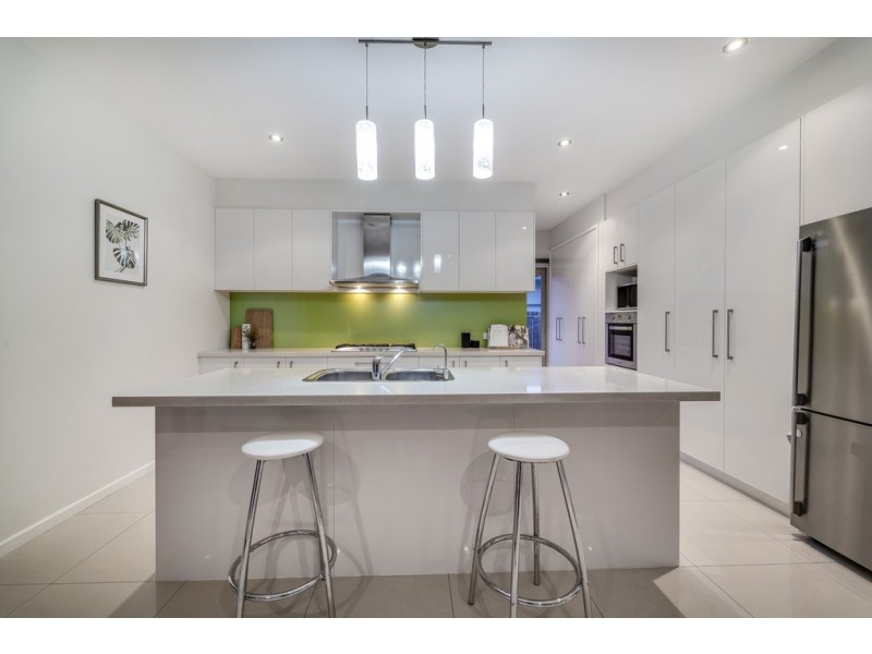 8 Durong Street, Crace ACT 2911