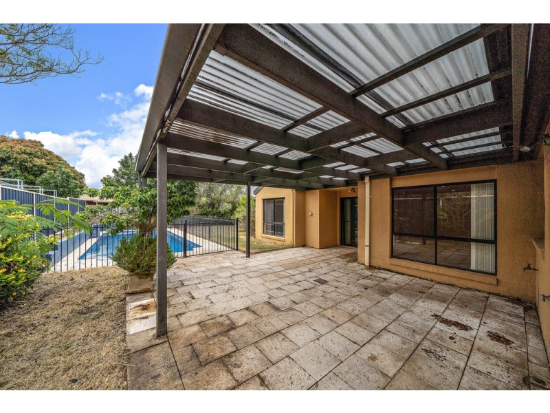 7 Freestone Crescent, Jerrabomberra NSW 2619