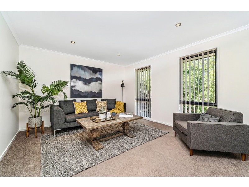 11 Bryan Hudson Street, Macgregor ACT 2615