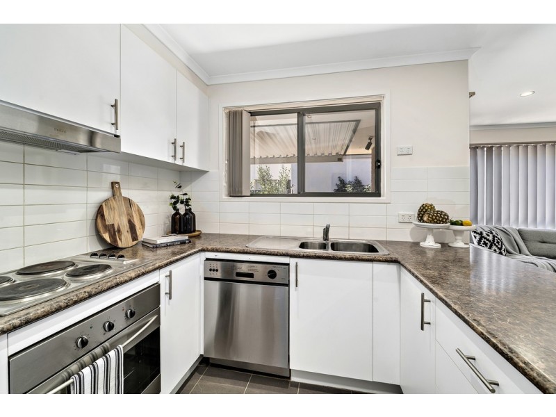 11 Bryan Hudson Street, Macgregor ACT 2615
