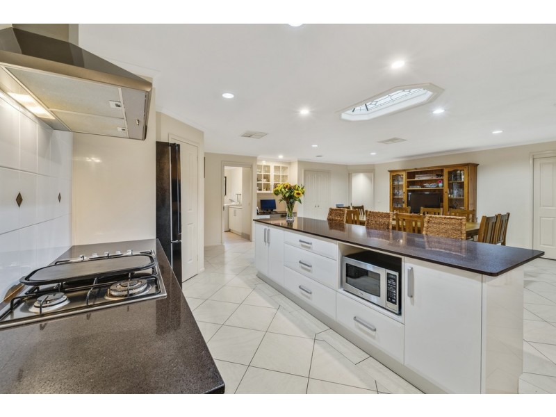 8 Bega Place, Narrabundah ACT 2604