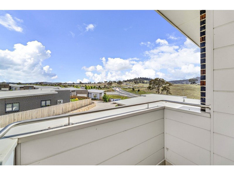 4/42 Adder Street, Harrison ACT 2914
