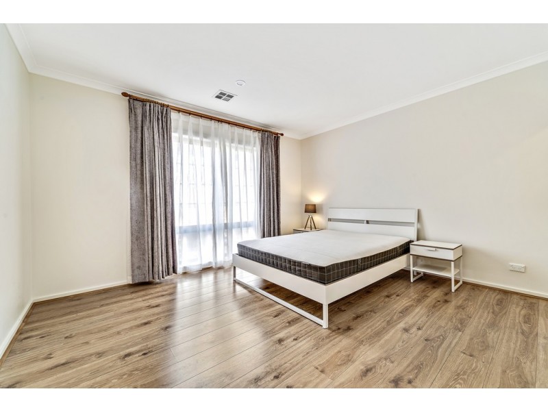 4/42 Adder Street, Harrison ACT 2914