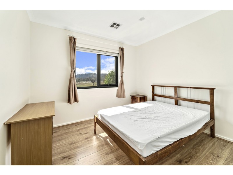 4/42 Adder Street, Harrison ACT 2914