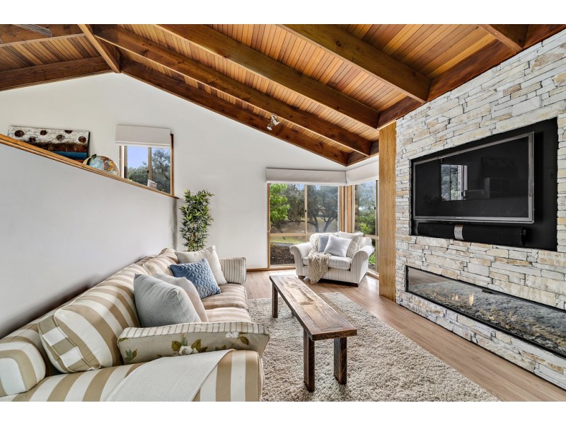 19 Nicklin Crescent, Fadden ACT 2904