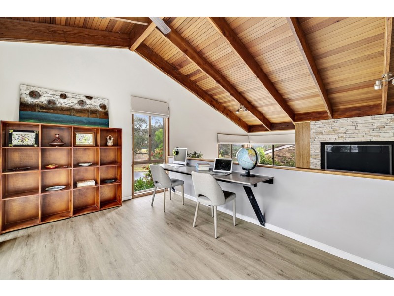 19 Nicklin Crescent, Fadden ACT 2904