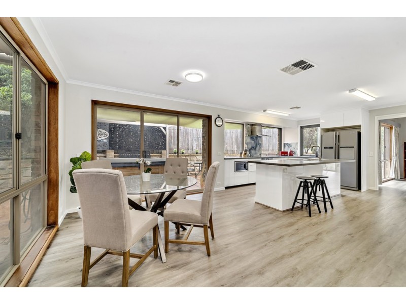 19 Nicklin Crescent, Fadden ACT 2904
