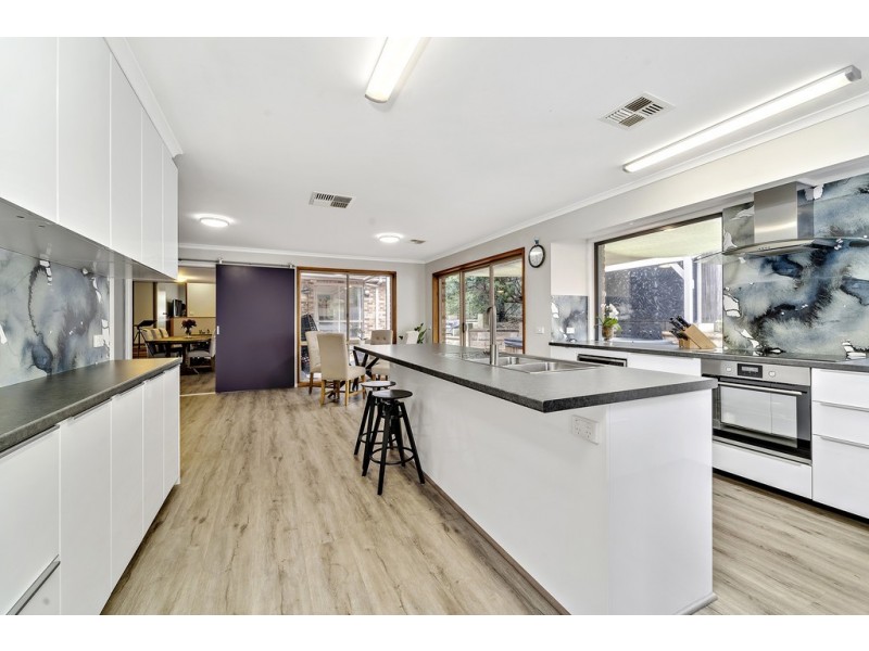 19 Nicklin Crescent, Fadden ACT 2904