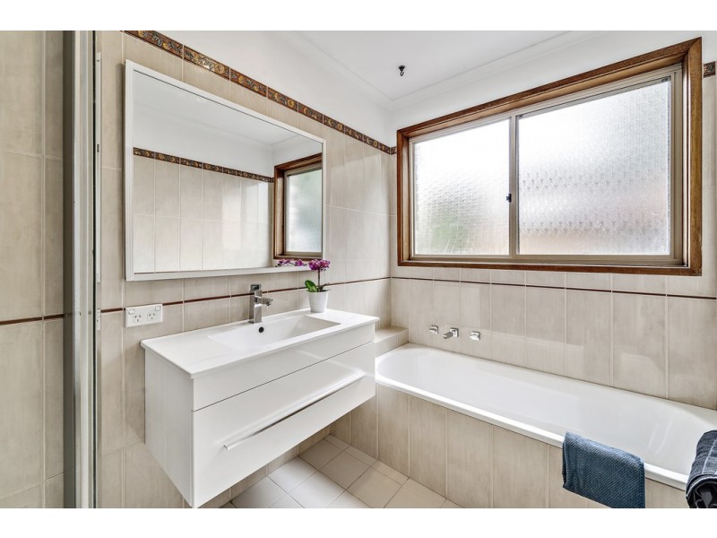19 Nicklin Crescent, Fadden ACT 2904