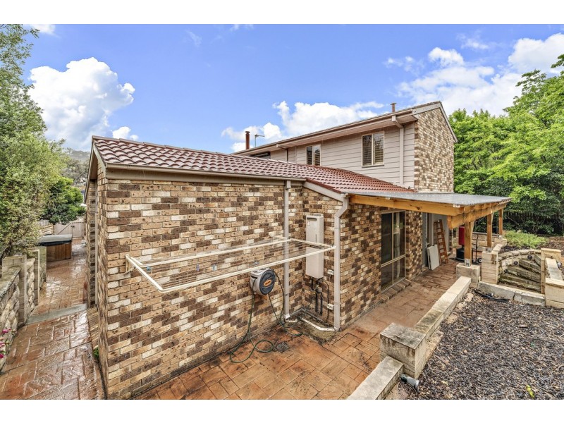 19 Nicklin Crescent, Fadden ACT 2904