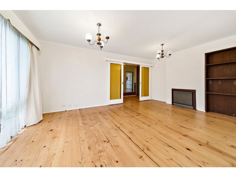 18 McDougall Street, Charnwood ACT 2615