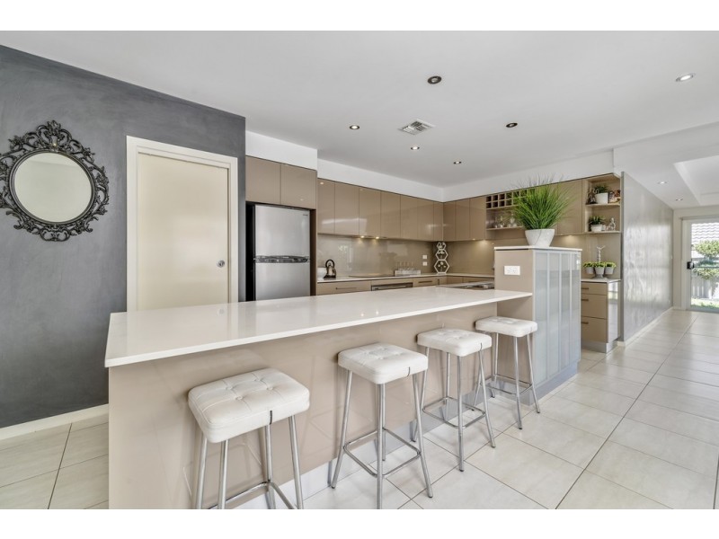 24 Ruth Bedford Street, Franklin ACT 2913