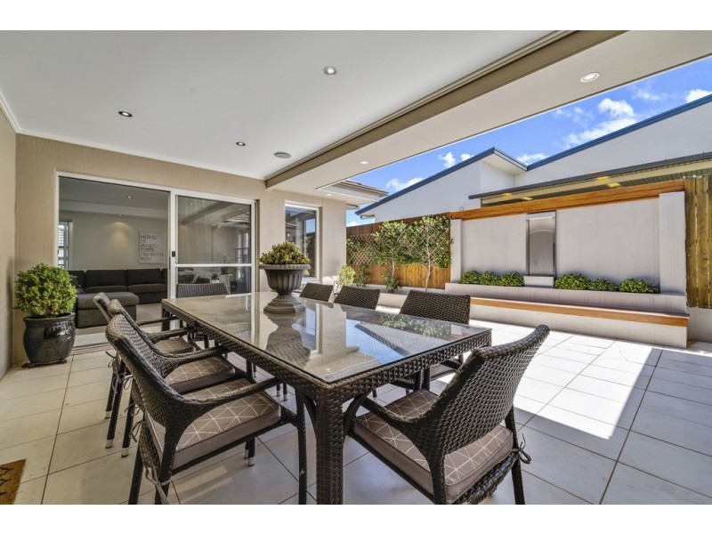 24 Ruth Bedford Street, Franklin ACT 2913