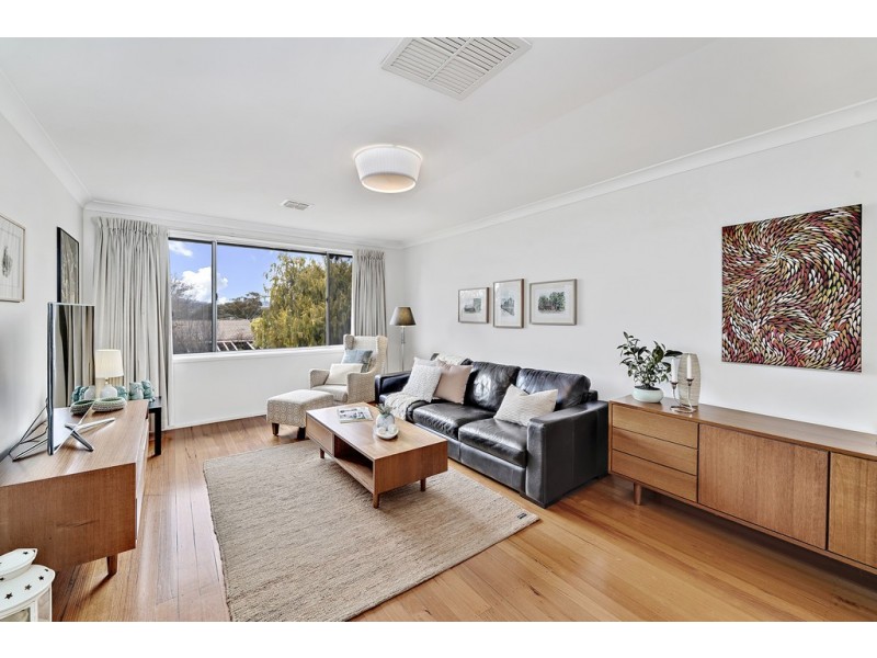 9 Frankland Street, Holder ACT 2611