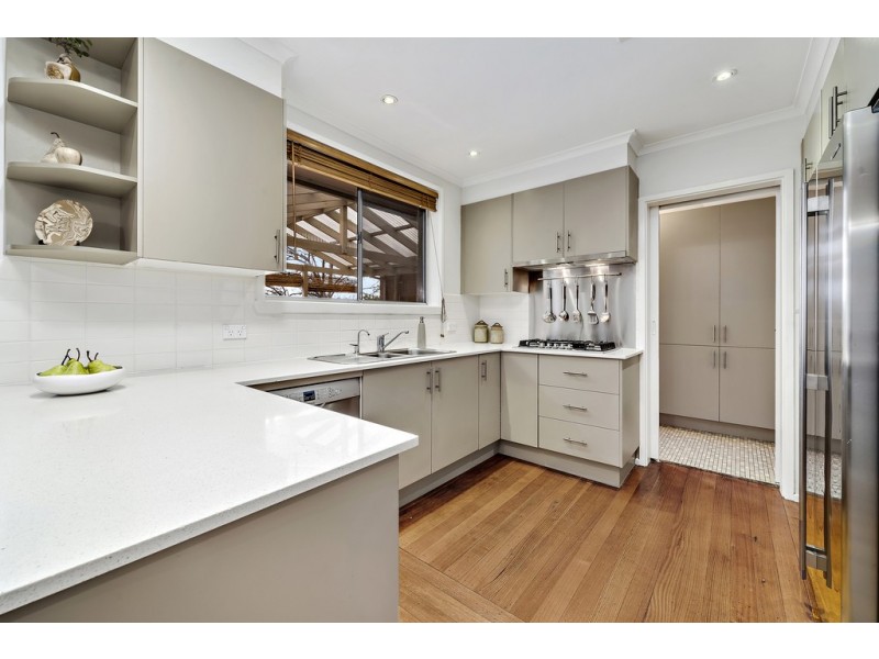 9 Frankland Street, Holder ACT 2611