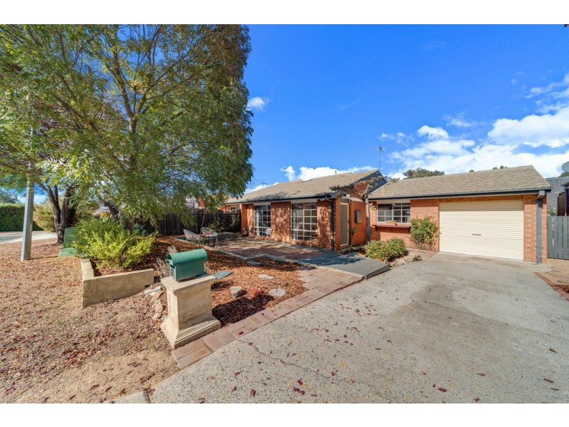 16 Gurubun Close, Ngunnawal ACT 2913