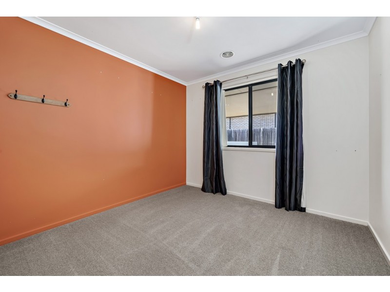 70 Gouldsmith Street, Dunlop ACT 2615