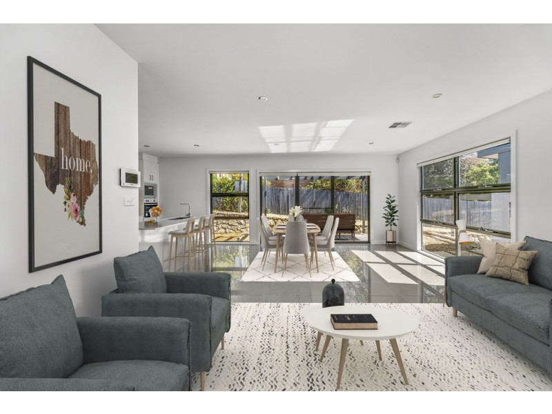 1/121 Eggleston Crescent, Chifley ACT 2606