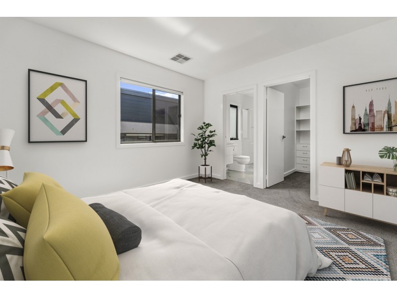 1/121 Eggleston Crescent, Chifley ACT 2606
