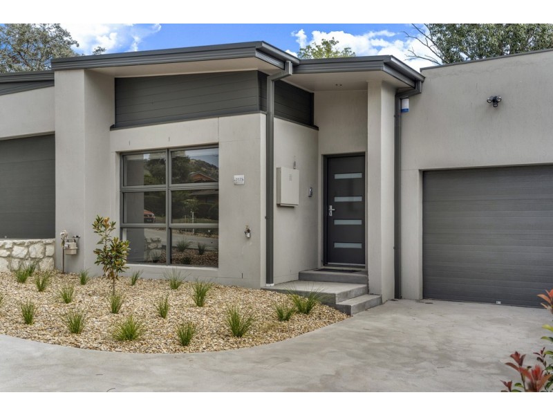2/121 Eggleston Crescent, Chifley ACT 2606