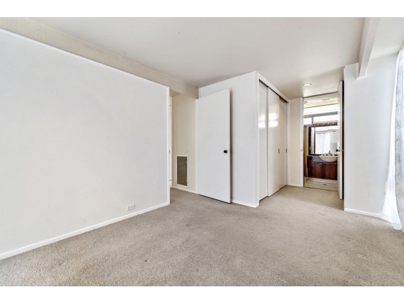 20 Sampson Close, Melba ACT 2615