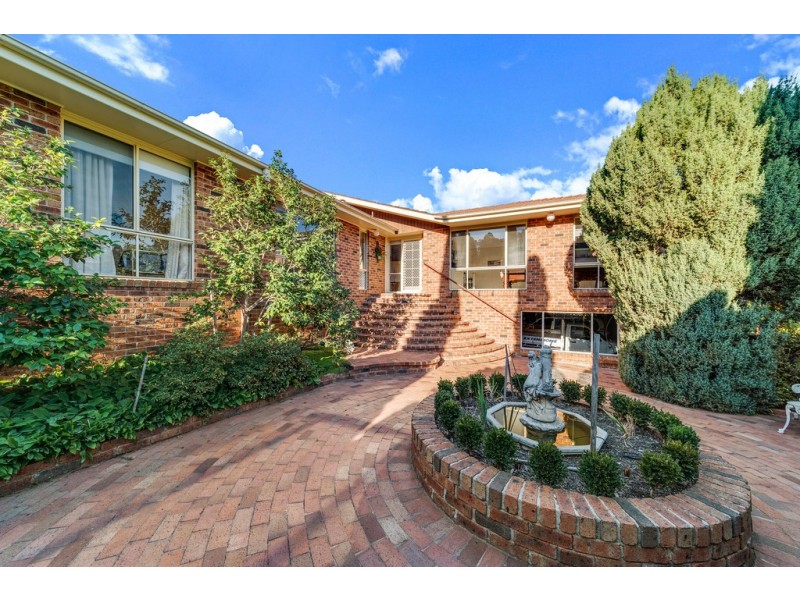 14 Duterrau Crescent, Lyneham ACT 2602
