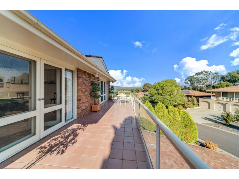 14 Duterrau Crescent, Lyneham ACT 2602