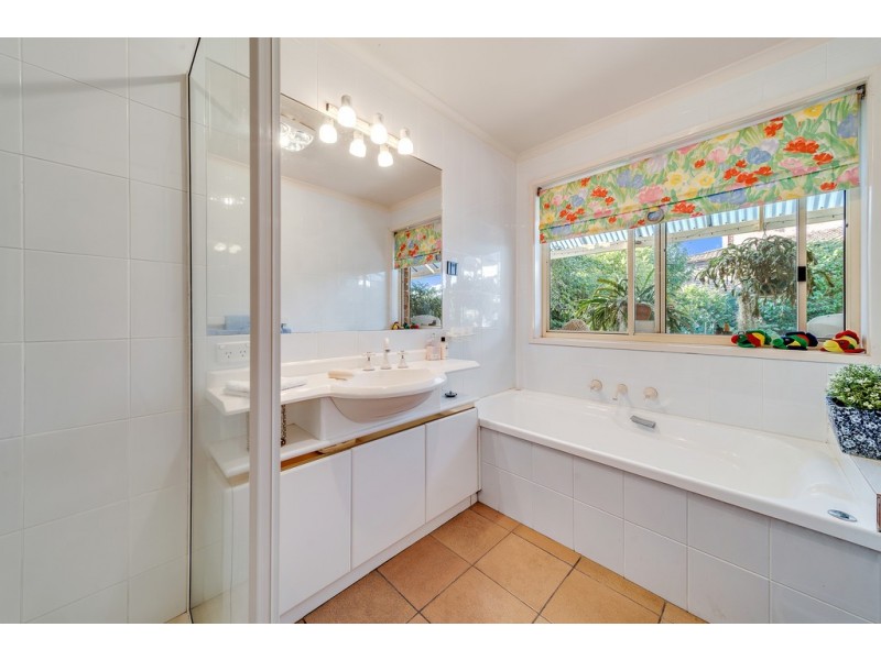 14 Duterrau Crescent, Lyneham ACT 2602