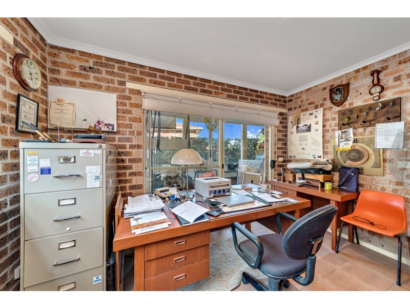 14 Duterrau Crescent, Lyneham ACT 2602