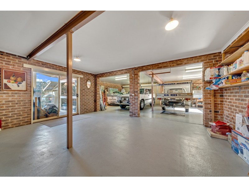 14 Duterrau Crescent, Lyneham ACT 2602