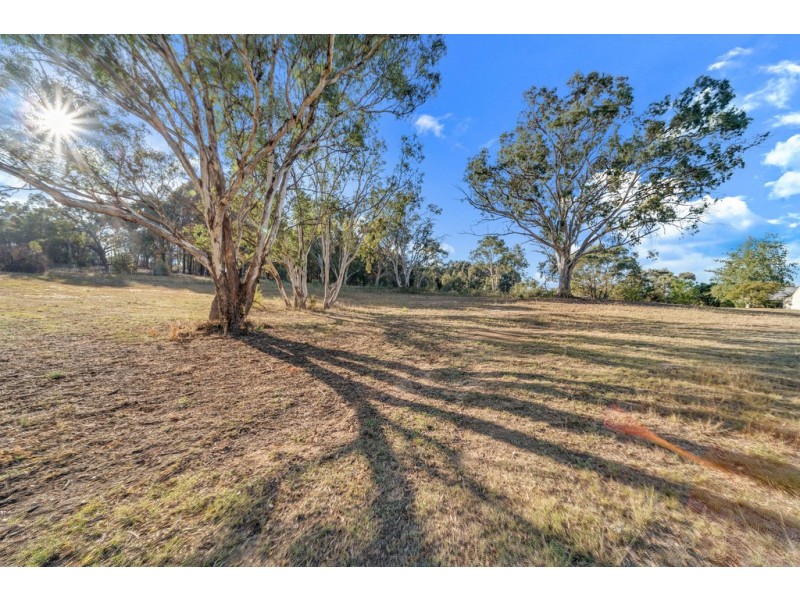 14 Duterrau Crescent, Lyneham ACT 2602