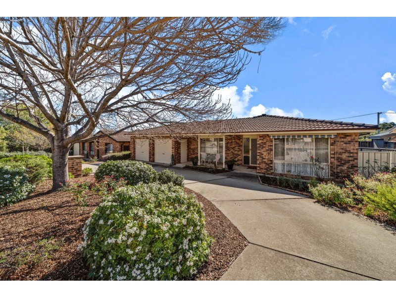 16 Kingscote Crescent, Bonython ACT 2905
