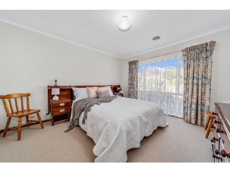 16 Kingscote Crescent, Bonython ACT 2905