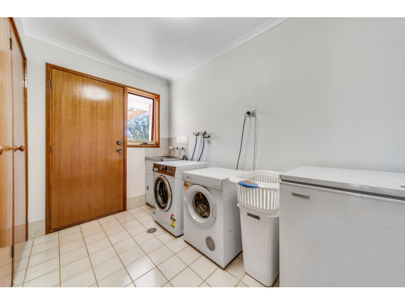 16 Kingscote Crescent, Bonython ACT 2905