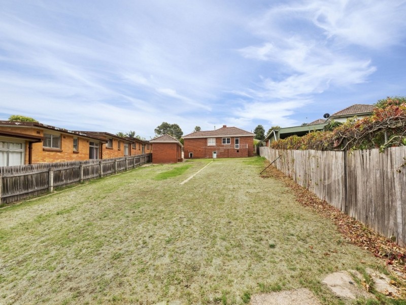 10 Blackall Avenue, Crestwood NSW 2620