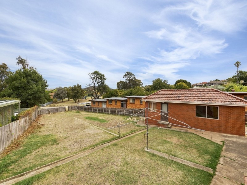 10 Blackall Avenue, Crestwood NSW 2620