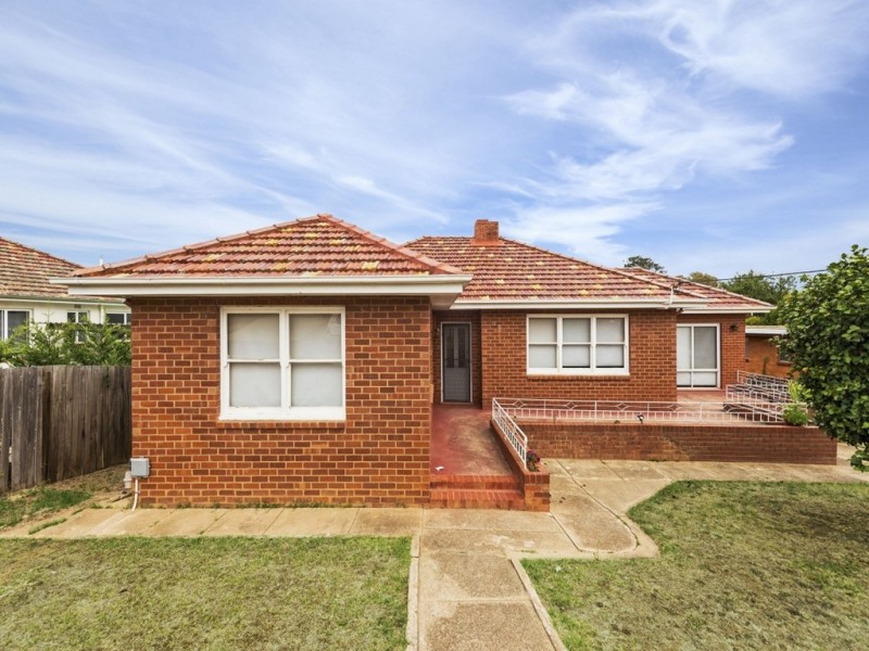 10 Blackall Avenue, Crestwood NSW 2620