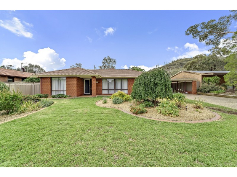 22 Fisken Crescent, Kambah ACT 2902
