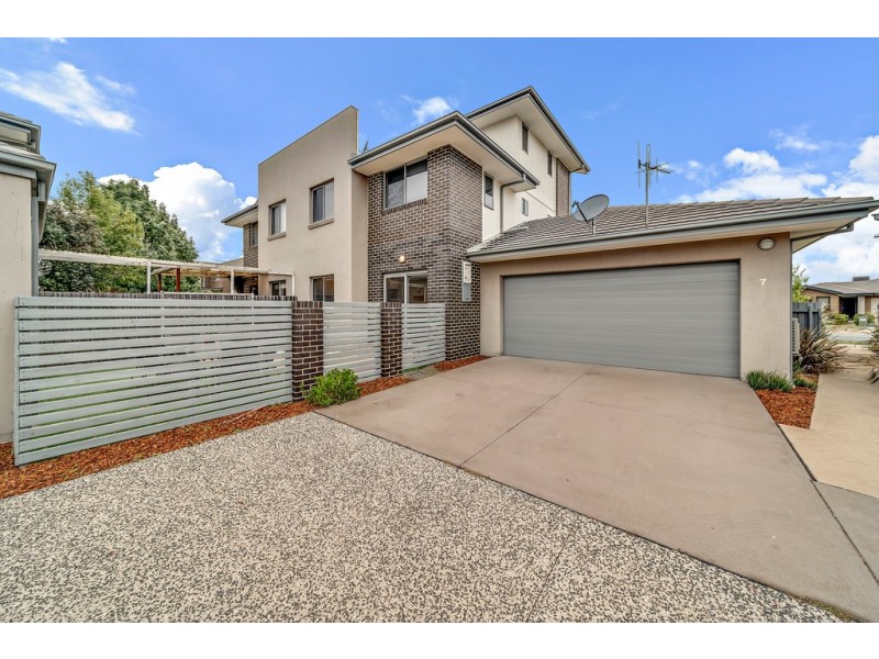 53 Zakharov Avenue, Forde ACT 2914