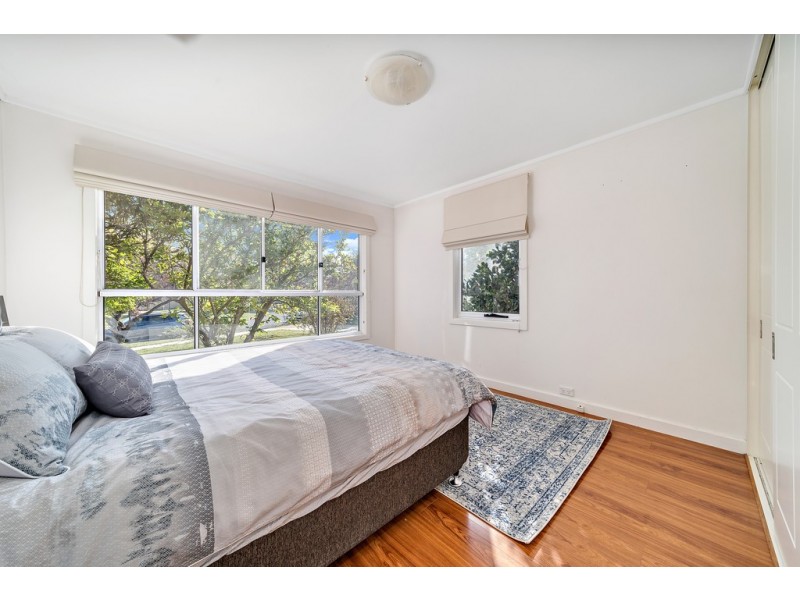 10 Narambi Street, Narrabundah ACT 2604
