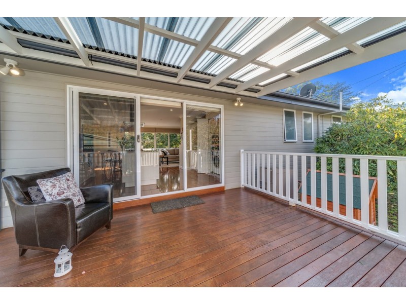 10 Narambi Street, Narrabundah ACT 2604